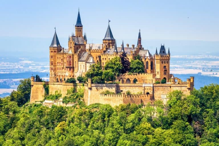 Why does Germany have so many Castles?