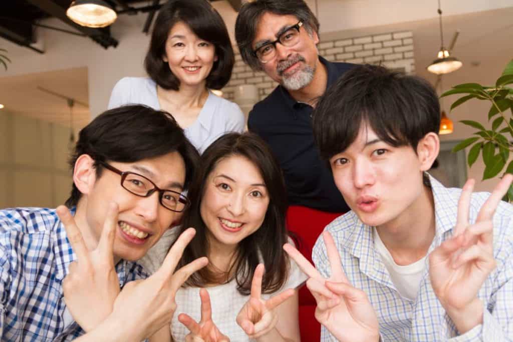 Do-Japanese-kids-live-with-their-parents