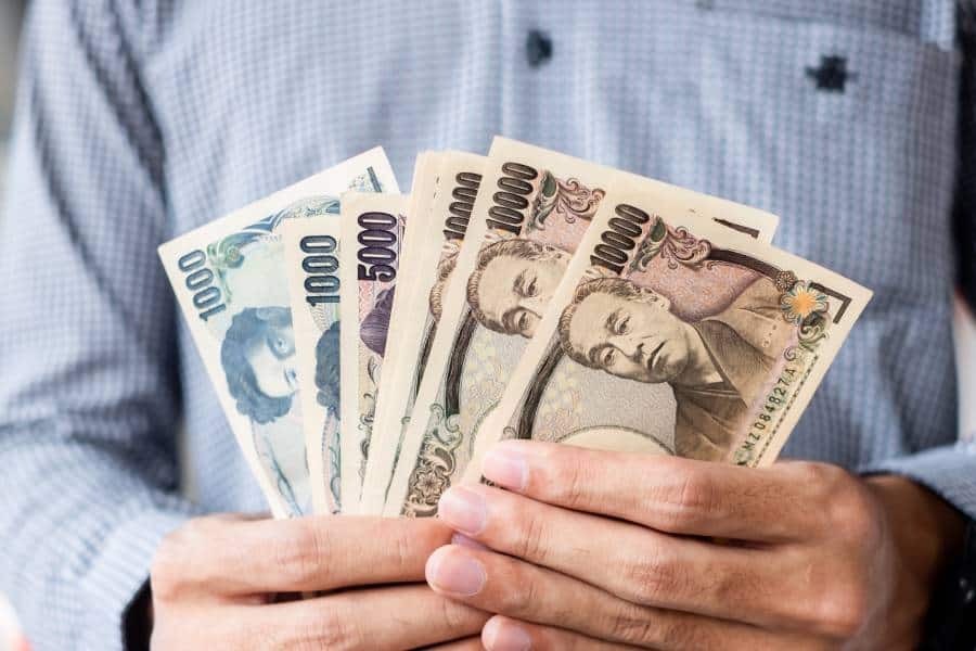 What-is-considered-a-lot-of-money-in-Japan