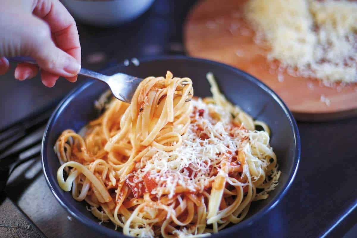 Do Italians believe in pasta myths?