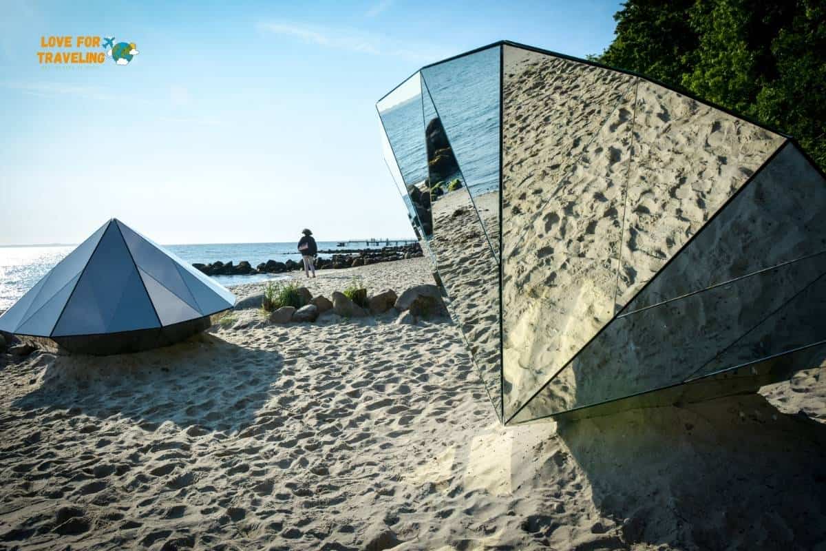 sculptures Diamonds on the beach Aarhus
