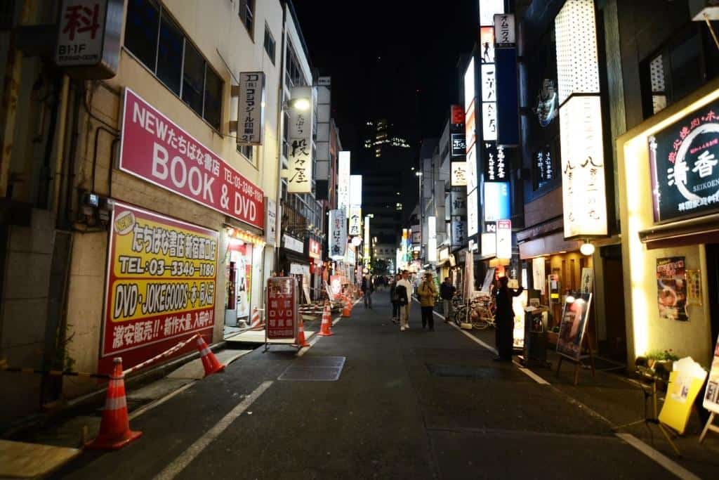 Popular nightlife spots in Tokyo