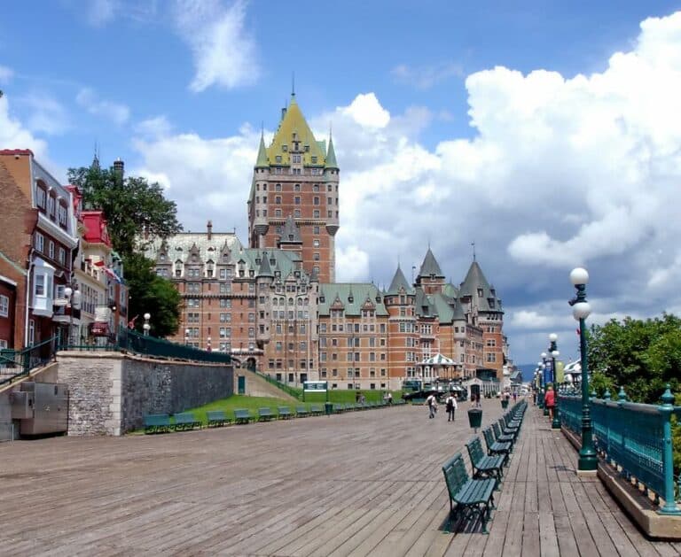 15 Canada Tourist Attractions That Are Worth the Trip