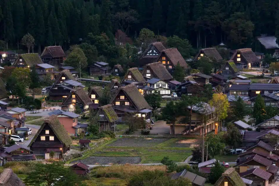 Shirakawago and Its Historic Gassho-Zukuri Houses