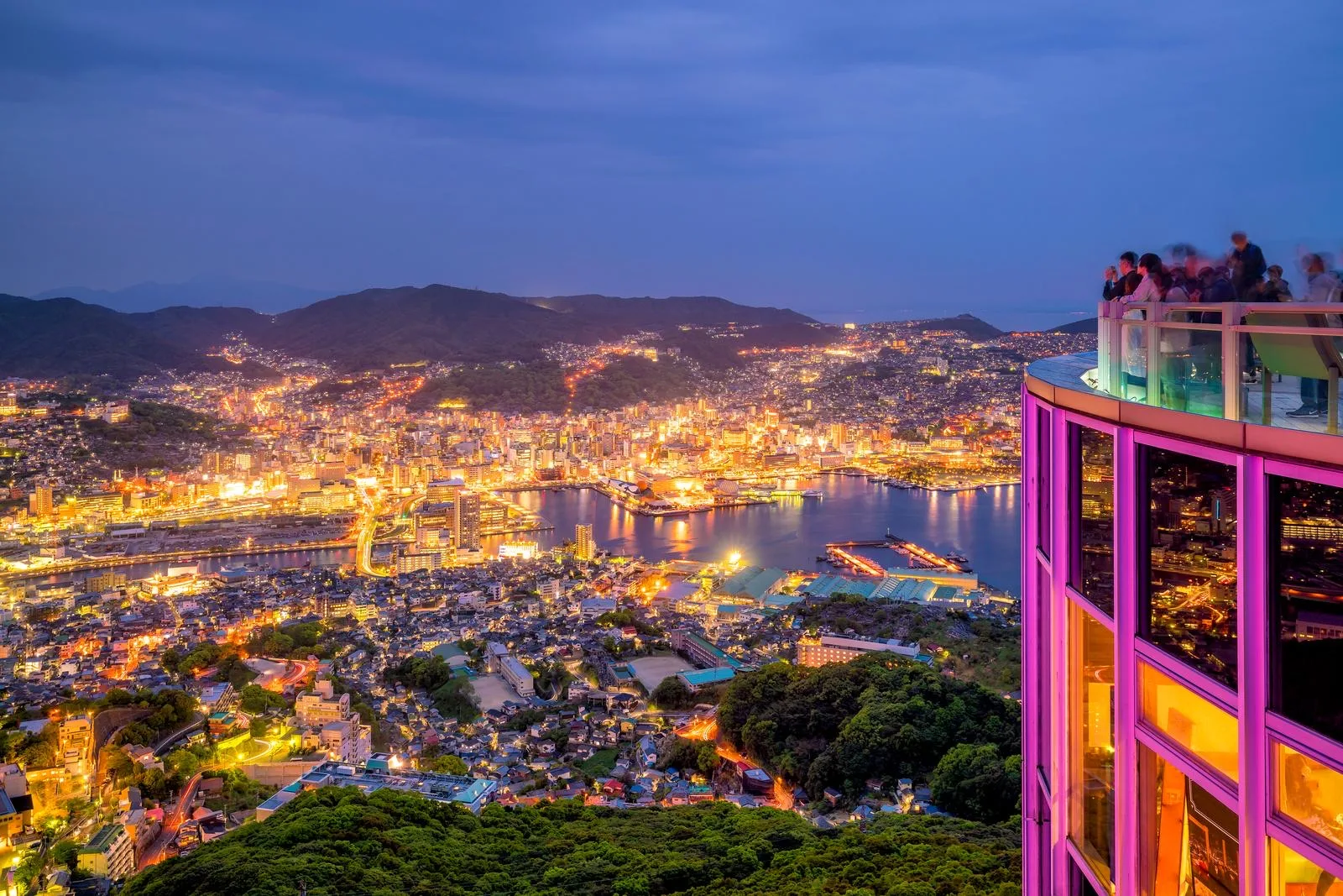 Guide to Navigating Kyushu's Train System: 5 Essential Tips
