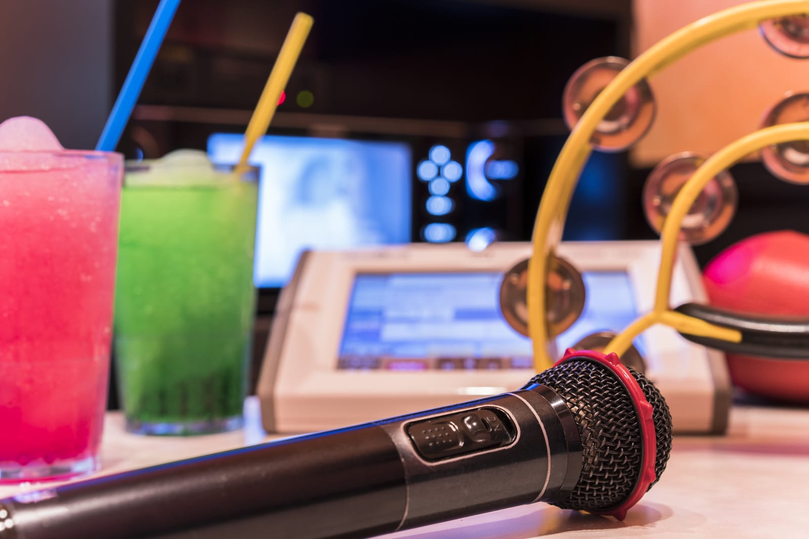 Must-Visit Karaoke Bars in Tokyo: Top 5 Picks