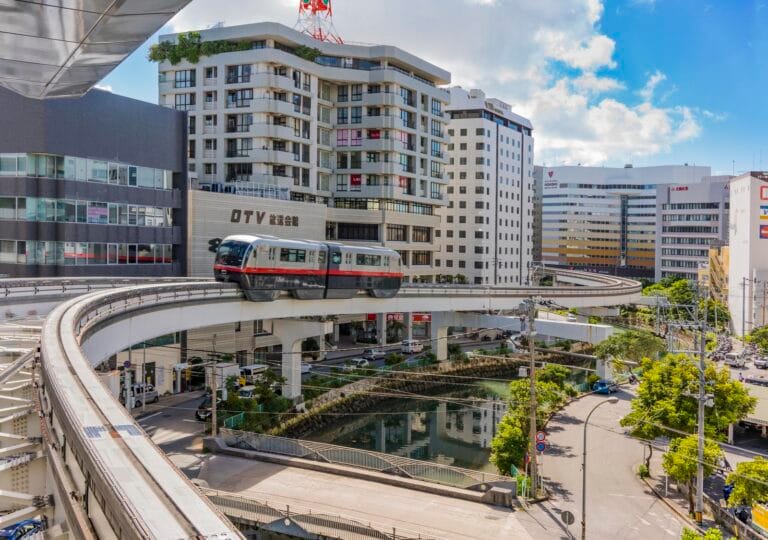 5 Essential Tips for Navigating Okinawa's Public Transport