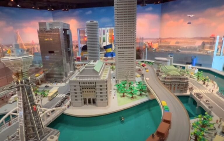 Discover 10 Must-See Attractions at Legoland Discovery Osaka