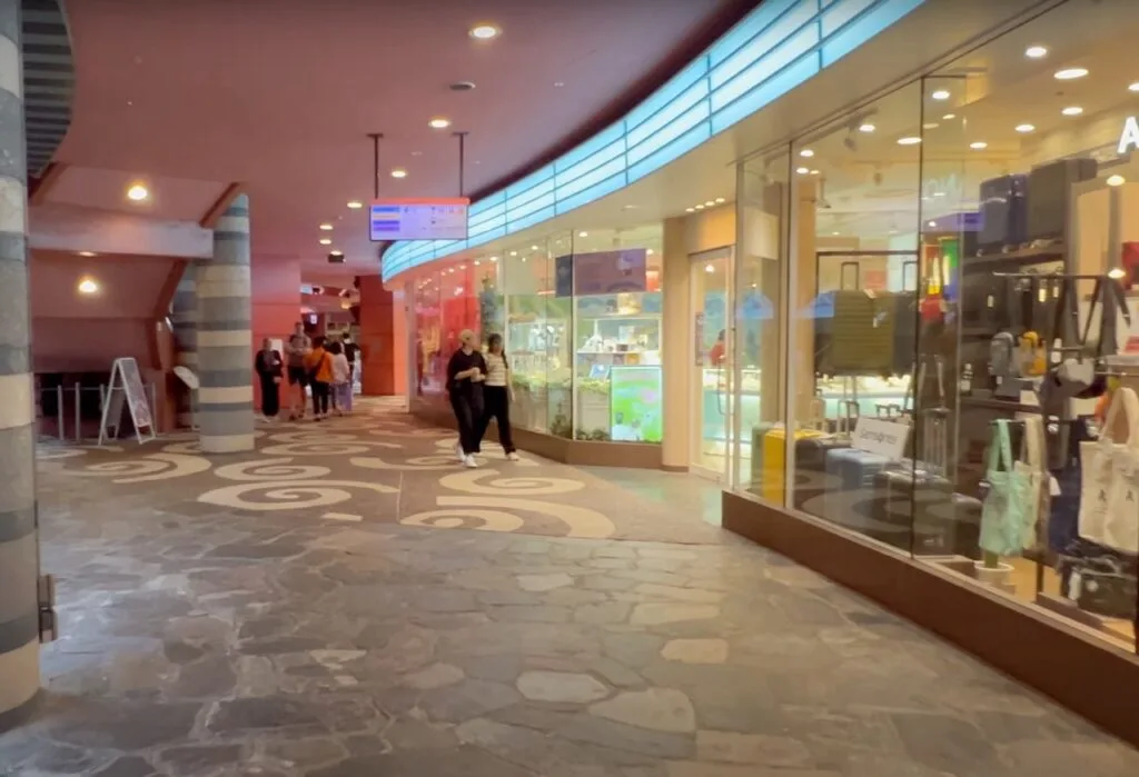 Canal City, the Designer Fashion Hub