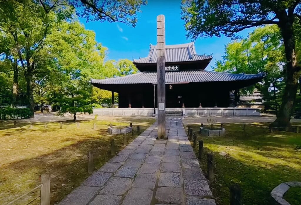 Shofukuji's sacred grounds